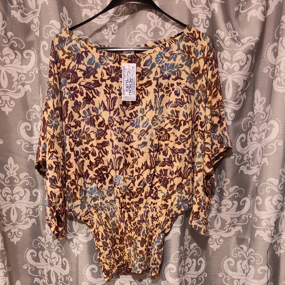 Mexicali Blues Batik Floral One Size Kimono Sleeve Rayon Top